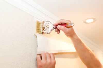 Pose de papier peint à Avord — revêtements muraux et toiles de verre